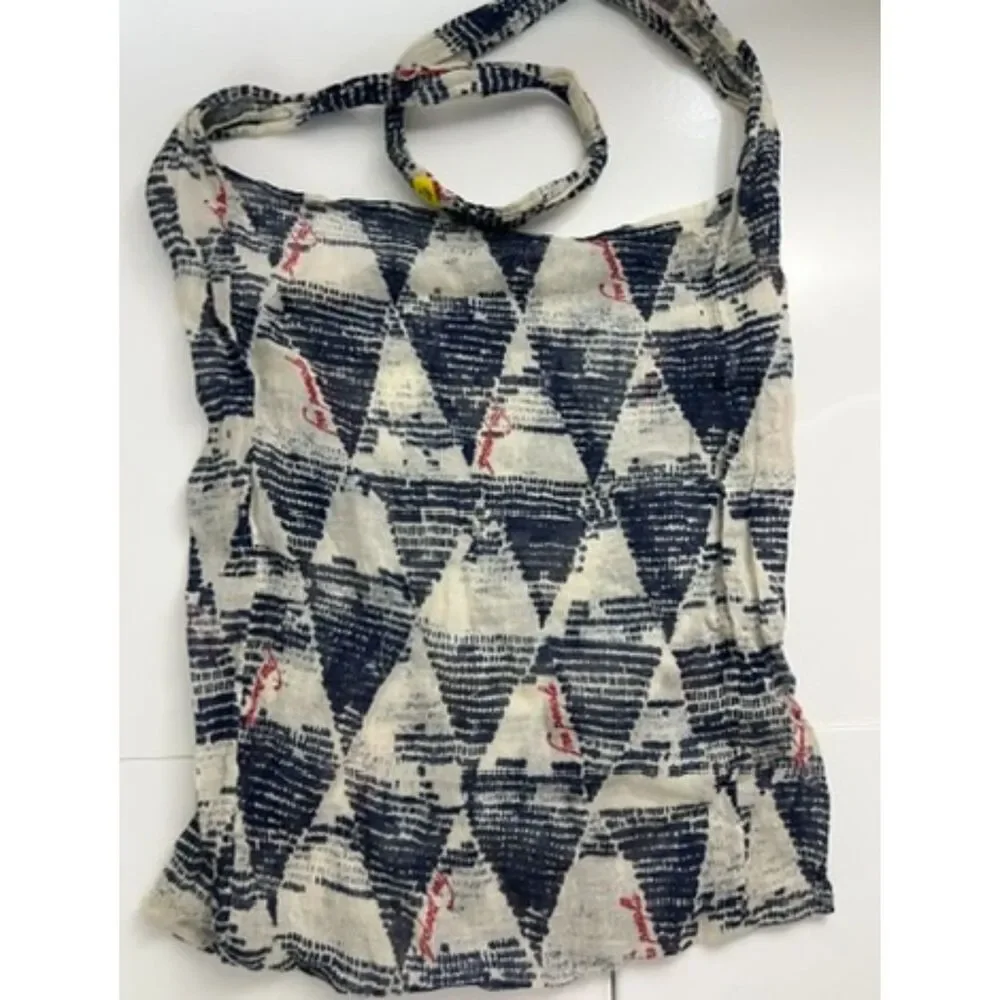 Free People sheer tote/hobo with a geometric design.